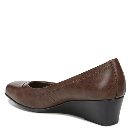 LifeStride Women's Groovy Wedge Pump, darktan, 8 W US
