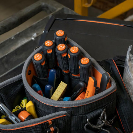 Klein Tools 85076INS Insulated Screwdriver Set Features 1000V Electricial Screwdrivers, (3) Phillips and (2) Slotted and Square Tips, 6-Piece