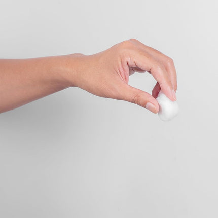 Diane 100% Cotton Balls, Pack of 100, DEE051
