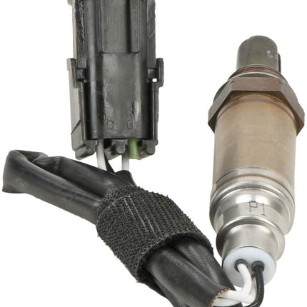 BOSCH 15701 Premium Original Equipment Oxygen Sensor - Compatible with Select 1985-95 Chevrolet, Geo, GMC, Honda, Isuzu, Pontiac and Suzuki Cars, Compact Trucks and Suvs