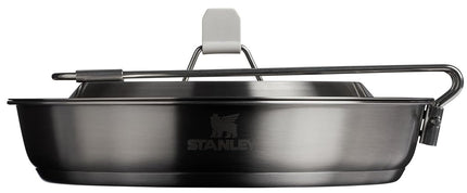 Batterie de cuisine Stanley Wildfare Pro 15 pièces en acier inoxydable avec poêle à frire de 22,2 cm et poignée pliable et verrouillable | Assiettes et ustensiles | Essentiels de camping