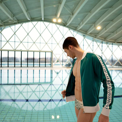 ARENA Men's Team Relax IV Track Jacket Front Zip Side Pockets Warm-Up Top Lightweight Athletic Retro Cool Bomber Jacket