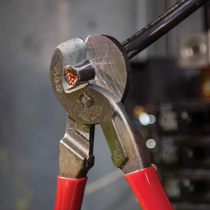 Cable Cutter, 9-Inch High Leverage Cutter for Aluminum, Copper and Communication Cable Klein Tools 63225