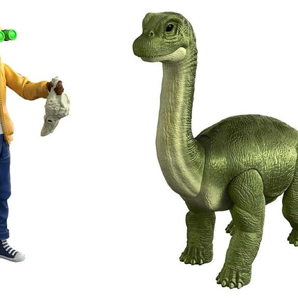Jurassic World Camp Cretaceous Darius and Baby Brachiosaurus Human and Dino Pack with 2 Action Figures and 2 Accessories, Toy Gift Set and Collectible