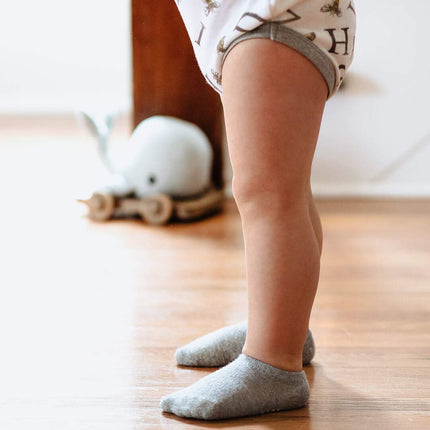 Burt's Bees Unisex Baby Socks, 6-Pack Ankle Or Crew With Non-Slip Grips, Made Organic Cotton Casual, Heather Grey Multi, 0-3 Months US