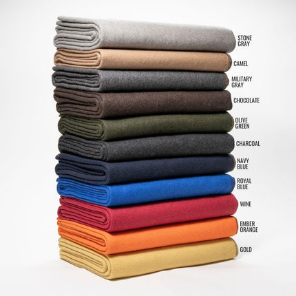 Couverture militaire en laine Arcturus - 2 kg, chaude, épaisse, lavable, grande 163 x 224 cm - Idéale pour le camping, l'extérieur, la survie et les kits d'urgence (Bleu marine)