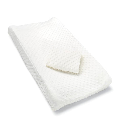Munchkin Diaper Changing Pad Covers, 2 Pack, White – Fits Standard Contoured Changing Pads