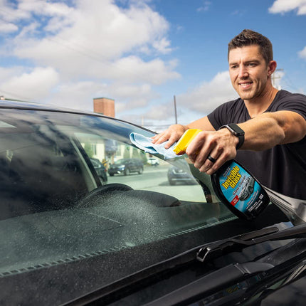 Invisible Glass 92164 Premium Glass Cleaner for Window, Windscreen and Mirrors, 643 ml, 22 Ounce