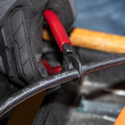 High-Leverage Compact Cable Cutter, Forged from Durable Steel, Ideal for Cutting Aluminum and Copper Cable Klein Tools