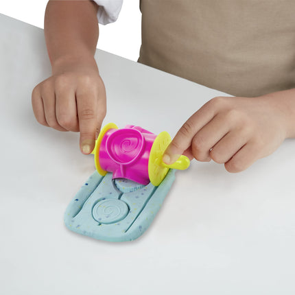 Play-Doh Kitchen Creations Ultimate Cookie Baking Playset for Children 3 Years and Up with 15 Modelling Compound Pots, Non-Toxic - Amazon Exclusive