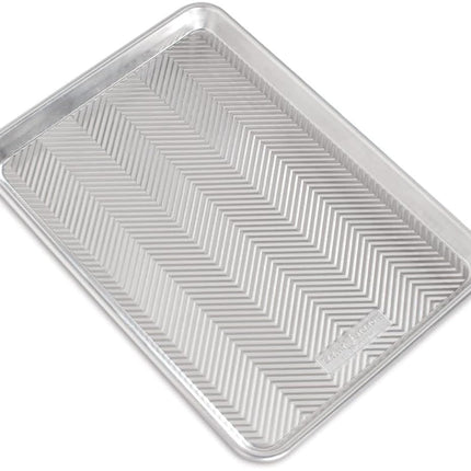 Bandeja nórdica Prism Jelly Roll, lámina para hornear de aluminio con flujo de aire mejorado, lámina de aluminio antioxidante, utensilios de primera calidad para hornear verduras, muffins, galletas y más, fabricada en EE. UU., plateada