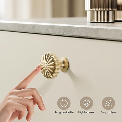 FAPUAL 30 Pack Gold Cabinet Knobs for Kitchen Cabinets and Dresser Drawers，Zinc Alloy Brushed Brass Hardware Handles Pulls，Vintage Cupboard Drawer Knob