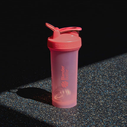Vaso mezclador BlenderBottle Classic V2, perfecto para batidos de proteínas y preentrenamiento, 828 ml, rosa claro