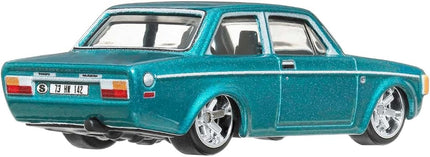 Hot Wheels Volvo 142 GL, Car Culture Circuit Legends Vehicles for Kids 3 Years Old & Up and Adult fans and Collectors, Premium Collection of Car Culture 1:64 Scale Vehicles, HCJ87