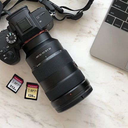 Transcend SDC300S 8GB SDHC Class 10 Memory Card, Up to 20/10 MB/s Read/Write Speed for Digital Cameras TS8GSDC300S