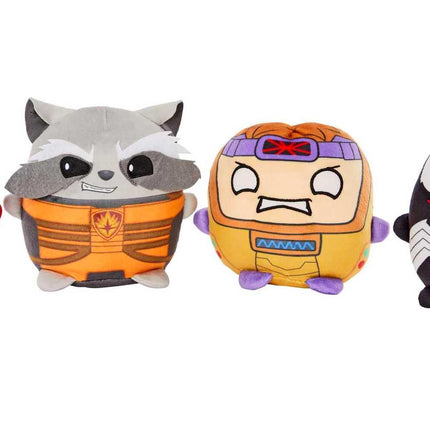 Mattel Marvel Cuutopia Set de 4 figuras de peluche, colección instantánea de juguetes de almohada suaves y redondeados de 5 pulgadas inspirados en los personajes favoritos de los fans