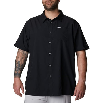 Columbia Men's Slack Tide Camp Shirt, Short Sleeve Shirt, Black, Medium