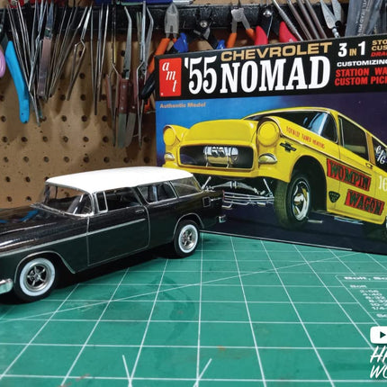 AMT 1955 Chevy Nomad 1:25 Scale Model Kit