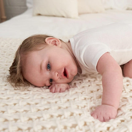 Gerber unisex-bebé Paquete de 8 bodies de manga corta, blanco liso, 0-3 meses