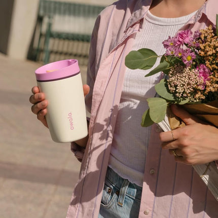Gobelet à café Owala SmoothSip Slider en acier inoxydable isolé, Tasse à café glacé réutilisable, Tasse de voyage pour café chaud, Sans BPA, 355 ml, Rose/Beige (Daybreak)