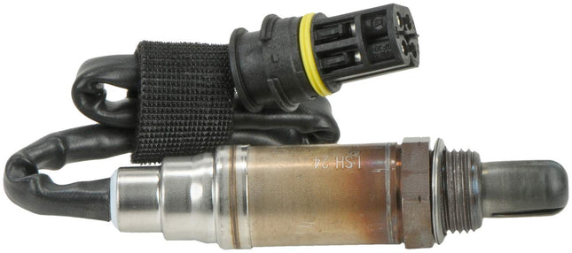 BOSCH 13477 Premium Original Equipment Oxygen Sensor - Compatible with Select BMW M5 X3 X5 Z3 Z4 Z8 320i 323Ci 323i 325Ci 325i 325xi 328Ci 328i 330Ci 330i 330xi 525i 528i 530i 540i 750iL 850i