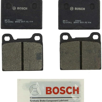 BOSCH BP31 QuietCast Premium Semi-Metallic Disc Brake Pad Set - Compatible with Select Alfa Romeo, Audi, BMW, Ferrari, Lamborghini, Maserati, Mercedes-Benz, Porsche, Saab, Volkswagen, Volvo
