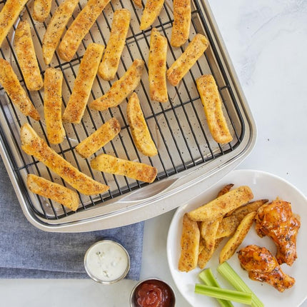 Nordic Ware Oven Crisp Baking Tray, Aluminium Crisping Tray with Carbon Steel Rack, Premium Bakeware Made in the USA, Silver, L 15.6" x W 11.6" x H 1.6"