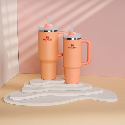 STANLEY Quencher H2.O FlowState™ Tumbler 40 OZ Nectarine