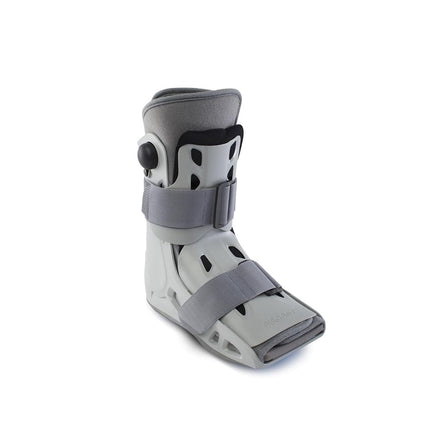 Bota ortopédica/andador corto Aircast AirSelect, blanca, gris, pequeña