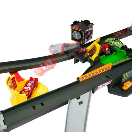 Mattel Disney and Pixar Cars Track Set, Piston Cup Action Speedway Playset with 1:55 Scale Lightning McQueen Die-Cast Toy Car, HPD81