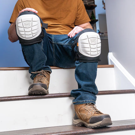 KLEIN TOOLS 60849 Non-Marring Knee Pads for Work, Construction, Tile, Flooring, for Men and Women, Lightweight Gel and Foam Padding, One Size