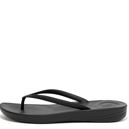 FitFlop Women's iQushion Ergonomic Flip Flops - Lightweight & Comfortable with Natural Arch Support - All Black - 7 UK