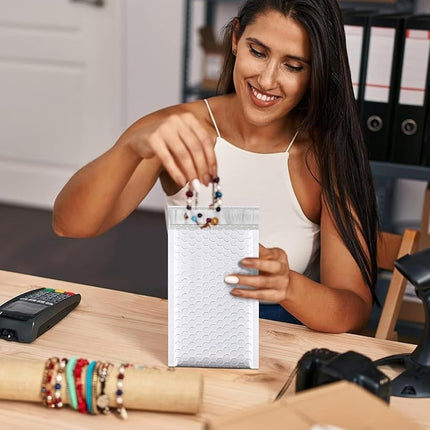 GSSSUSA Bubble Mailers 4x8 Inch 100 Pack Padded Envelopes Usable Size 4x7 Inch Shipping Envelopes Self Seal Small Packaging Shipping Bags for Mailing Jewelry, Small Business, White