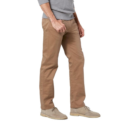 Dockers Pantalones de hombre de corte recto con tecnología All Seasons (estándar y tallas grandes) Casual, cuero, 34W / 34L