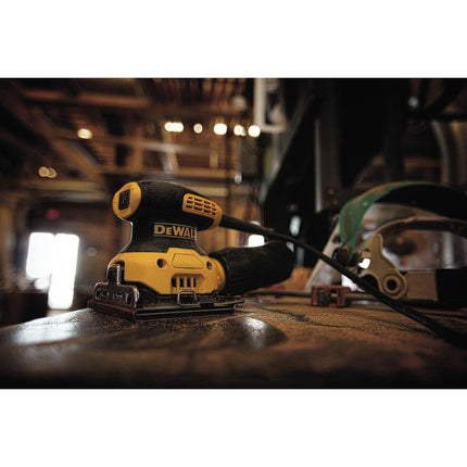 Lijadora eléctrica DEWALT, de hoja de 1/4 de pulgada, orbital (DWE6411)