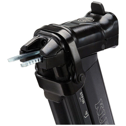 Heavy Duty Staples, Install Coated Ground Wire and Molding, for Klein's Utility Staple Starter Cat. No. STP100, 480-Pack Klein Tools STP001