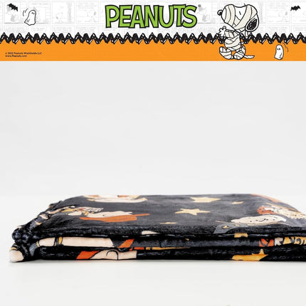 Franco Collectibles Peanuts Halloween Bedding Super Soft Cozy Plush Throw, 46 in x 60 in, (Officially Licensed Product)
