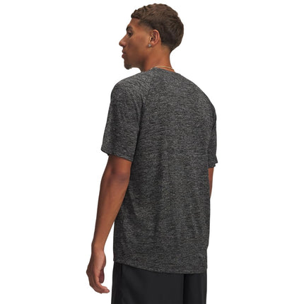 Under Armour Men Tech 2.0 Shortsleeve, Light and Breathable Sports T-Shirt, Gym Clothes, Wicks Away Sweat & Dries Very Fast