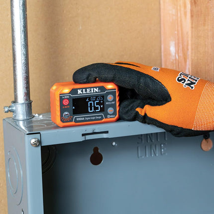 Digital Angle Gauge w/Angle Alert