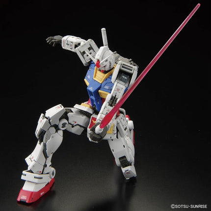 BANDAI Hobby RG Gundam 1/144 RX-78-2 Gundam Ver.2.0
