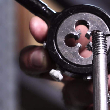Drill America DWTH2-14NPT 2"OD HSS Round Die, 1/4" NPT