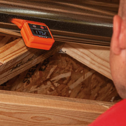Klein Tools 80035 Nivel, Nivel Digital Electrónico y Medidor de Ángulos con Correas de Plomero, Mide Ángulos, Base Magnética, 2 Piezas