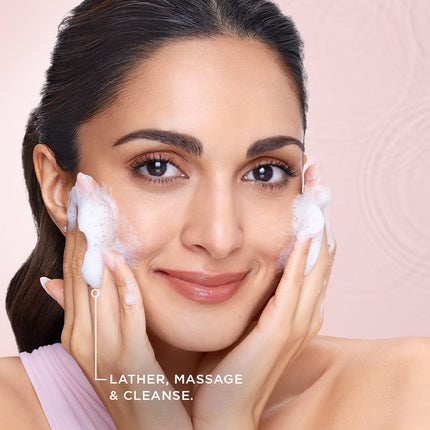 Pond’s Face Wash with Niacinamide, 50 g
