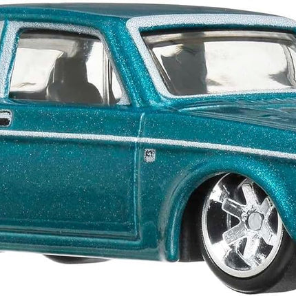 Hot Wheels Volvo 142 GL, Vehículos Car Culture Circuit Legends para niños de 3 años en adelante y fans y coleccionistas adultos, Colección Premium de vehículos Car Culture a escala 1:64, HCJ87