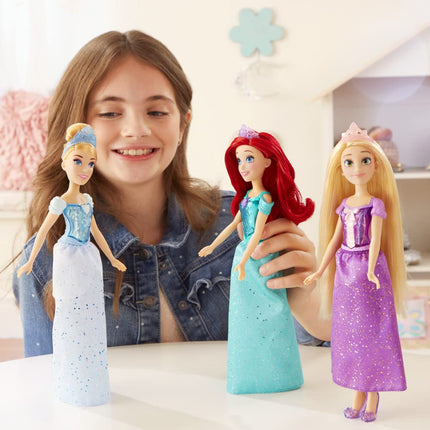 Hasbro Disney Princess - Rapunzel - Royal Shimmer Doll - Fashion Doll with Skirt and Accessories - Toys for Girls and Boys - F0896 - Kids Ages 3+