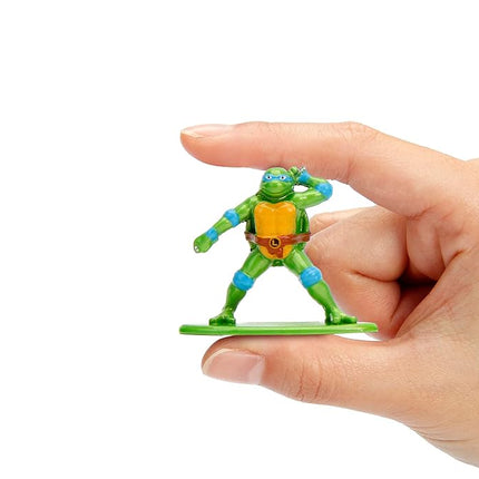 Teenage Mutant Ninja Turtles Turtle Lair Nano Scene w/ 1.65" Die-Cast Collectible Figures, Toys for Kids and Adults