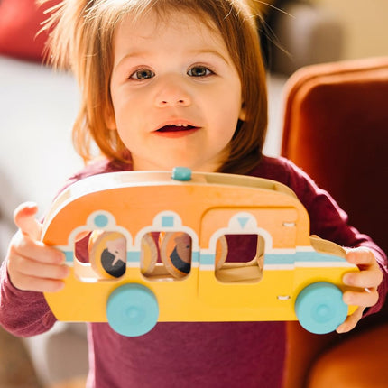 Melissa & Doug GO Tots Wooden Toy Race Bus (1 Bus, 3 Discs) with Collectible Characters | Wooden Toy for Infants | Developmental Toy for Toddlers | 0+| Gift for Baby Boys or Baby Girls - FSC Certified