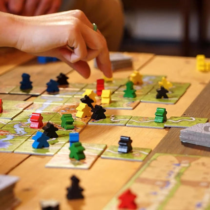 Z-Man Games | Carcassonne Board Game - Build Your Medival Landscape in this Modern Masterpiece | Simple to Learn, Deep Strategy & Endless Replayability | 2–5 Players, Ages 7+, 45 MinutesPlaytime