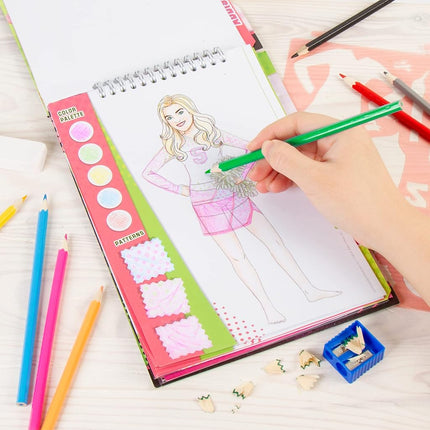 Make It Real Disney Zombies Fashion Design Sketchbook for Girls - Create Outfits for Addison & Bree with Stickers, Stencils, Design Guide - Creative Gift for Kids Ages 6+, Develops Real-World Skills