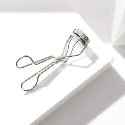 Tweezerman Classic Eyelash Curler with 4 Refill Pad